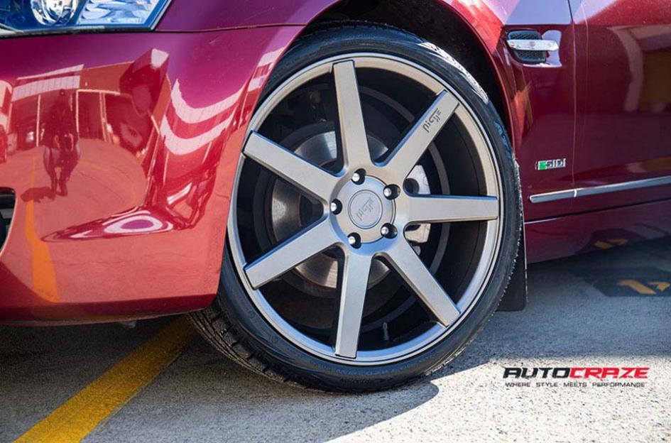 HOLDEN-COMMODORE-CONCAVE-MATTE-BLACK